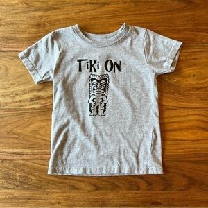 Creations of Grace Tiki On Coin Heather Grey T-Shirt 🗿